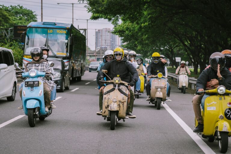 Touring: Kebebasan, Alam, dan Ekspresi Dari Roda Dua